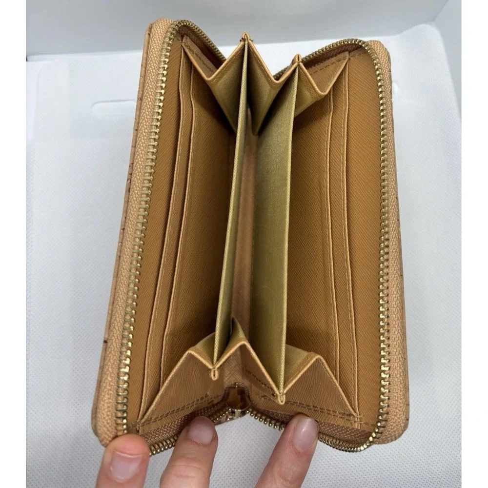 Portugal Cork Wallet Zip-Around Eco-Friendly Sustainable Vegan‎ Natural Boho